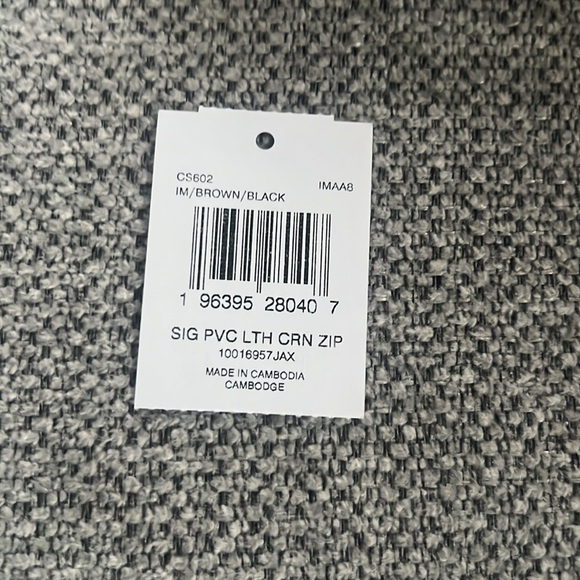 NEW Coach Wristlet - Picture 4 of 4